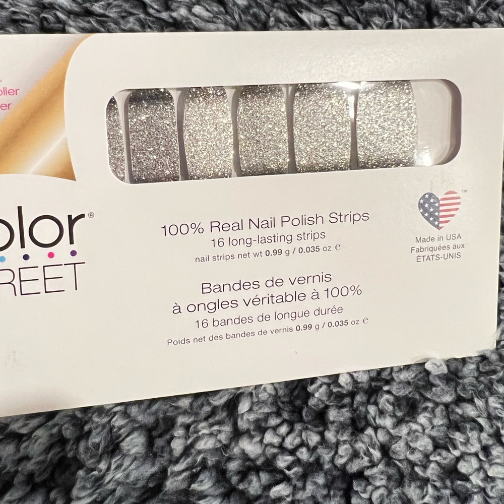 Color Street nails ombré Black and silver nail strips. So fast fun and fabulous